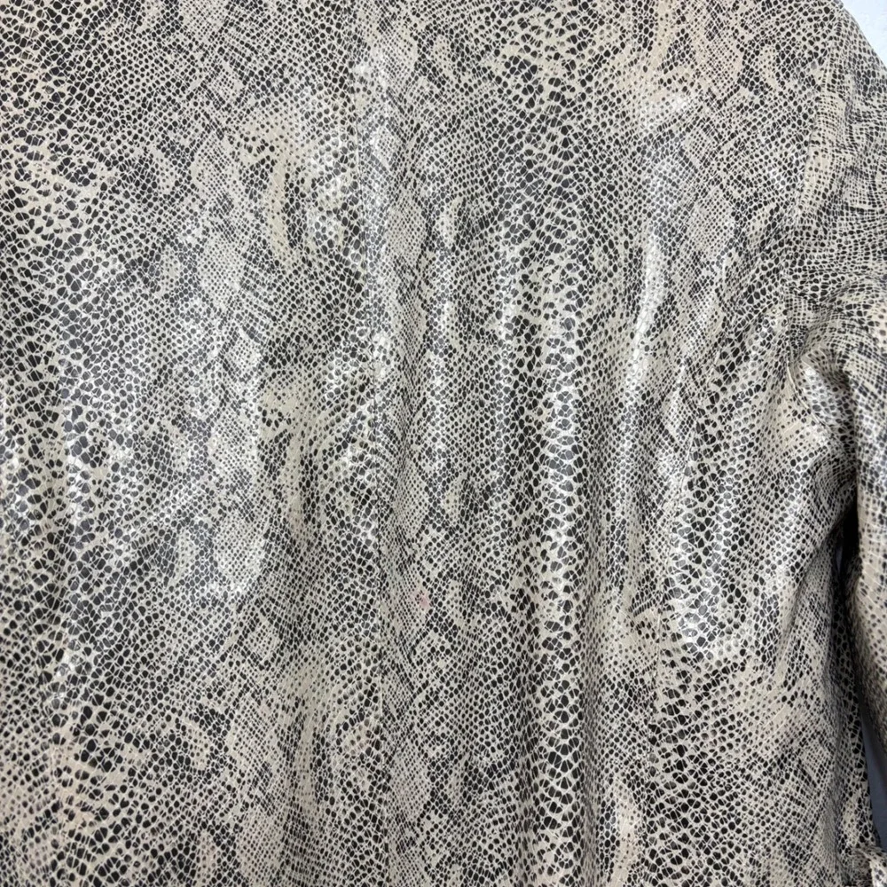 SOLD - Picture 5 of 6